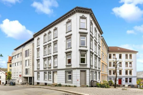 500m to Bryggen - 5m to Bus I 2 Floors & Bathrooms
